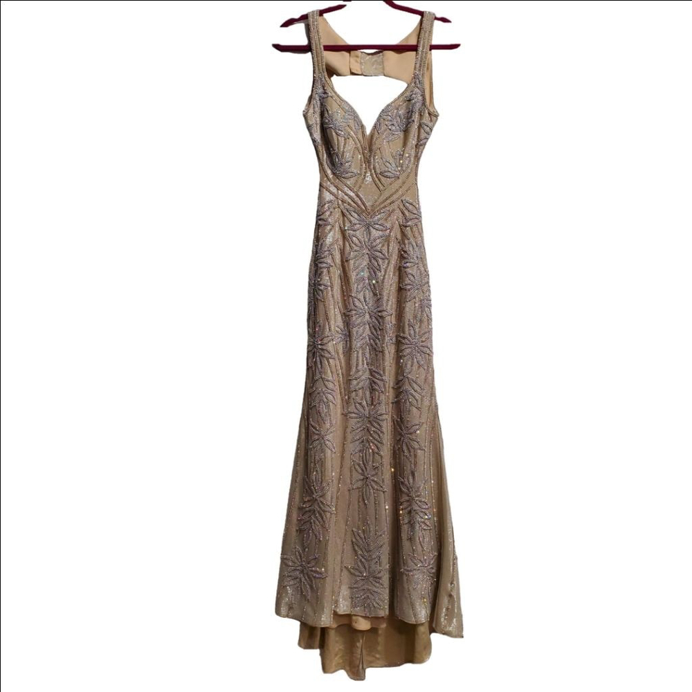 Women's Jovani Beige Embellished‎ Sleeveless Gown Size 6